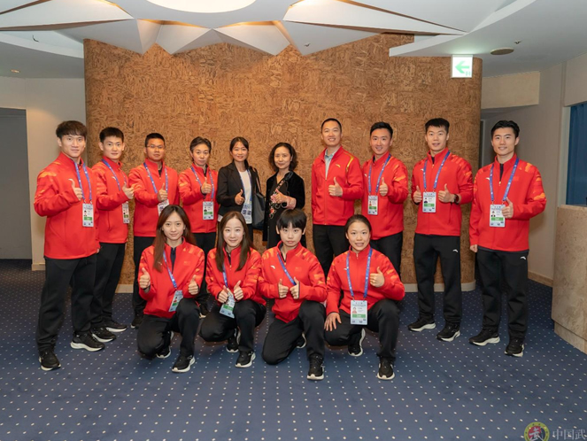 中国队8人8金完美亮相世界杯